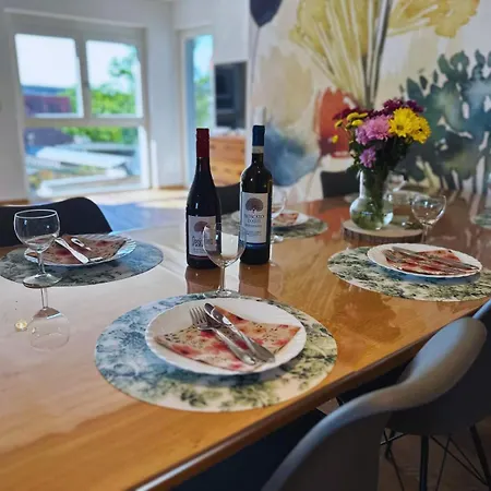 Apartment Frankenherz-apartments - Premium Mit Terrasse & Zwei Schlafzimmern, Nahe Playmobil-funpark, Self-check-in