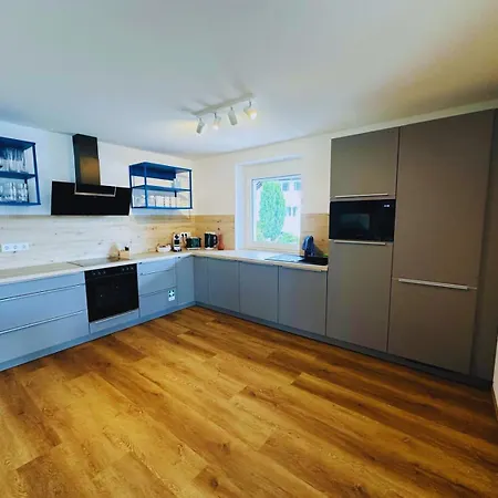 Apartament Frankenherz-apartments - Premium Mit Terrasse & Zwei Schlafzimmern, Nahe Playmobil-funpark, Self-check-in Grosshabersdorf