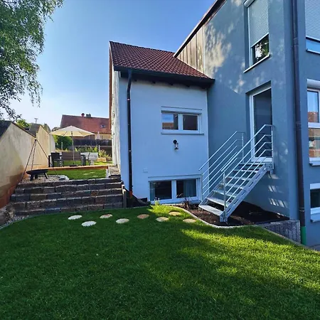 Frankenherz-apartments - Premium Mit Terrasse & Zwei Schlafzimmern, Nahe Playmobil-funpark, Self-check-in Apartamento