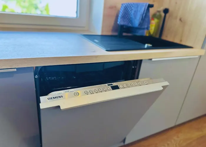 Frankenherz-apartments - Premium Mit Terrasse & Zwei Schlafzimmern, Nahe Playmobil-funpark, Self-check-in * Grosshabersdorf