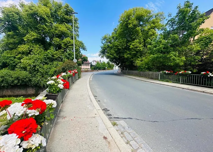 Frankenherz-apartments - Premium Mit Terrasse & Zwei Schlafzimmern, Nahe Playmobil-funpark, Self-check-in Daire